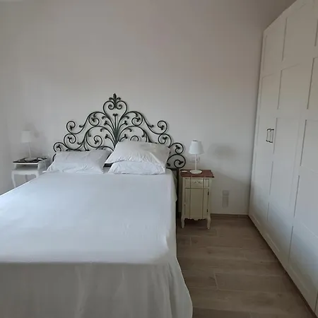 Perla Di Mare شقة فياريجيو